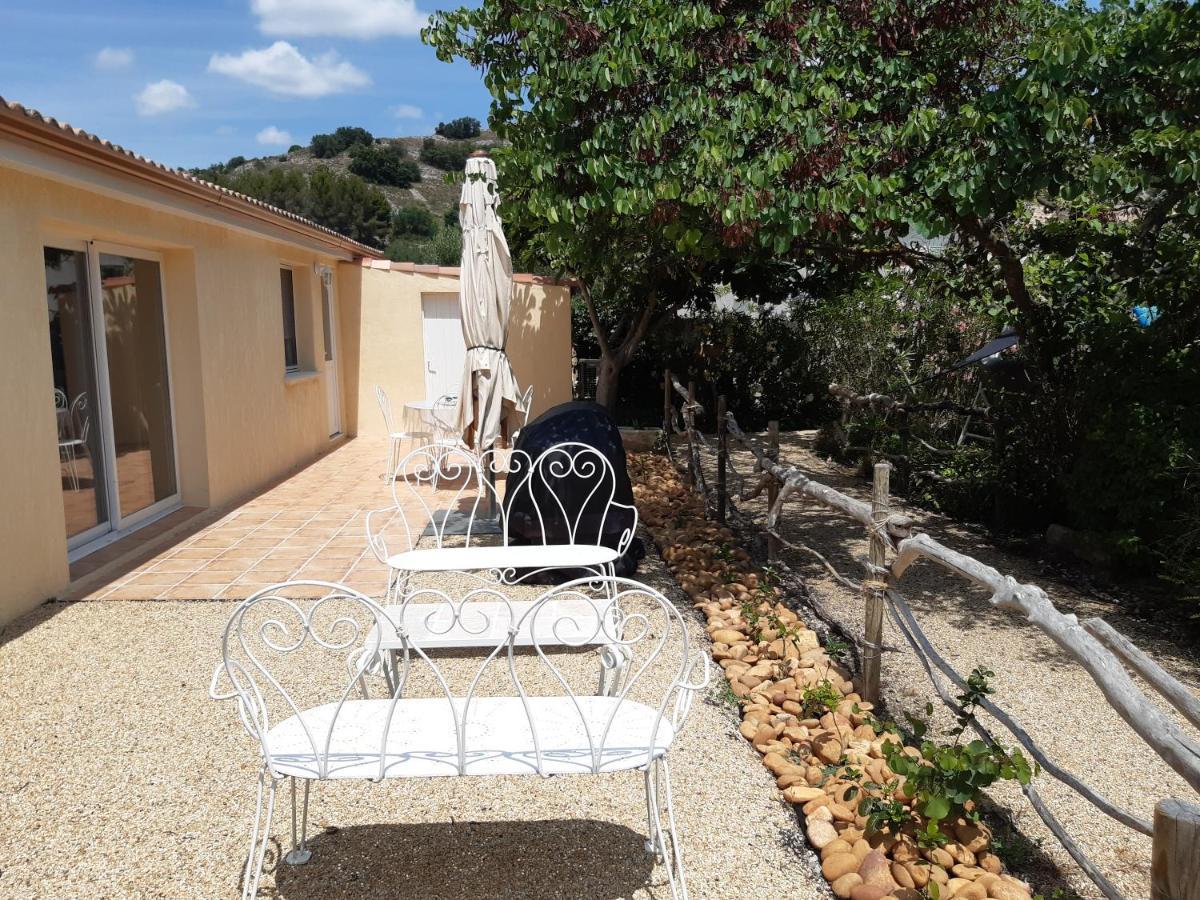 Petite Maison De Campagne Gardoise Theziers Экстерьер фото